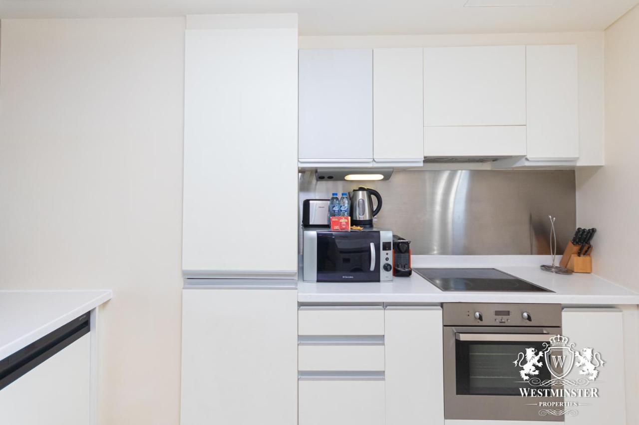 Large One-Bedroom Apartment