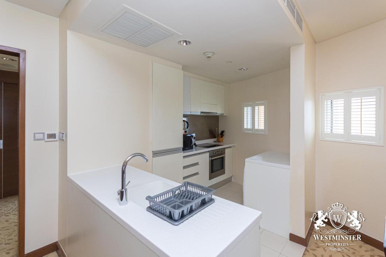 Large One-Bedroom Apartment