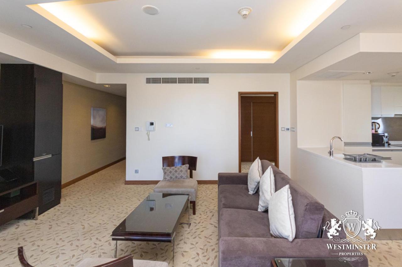 Large One-Bedroom Apartment