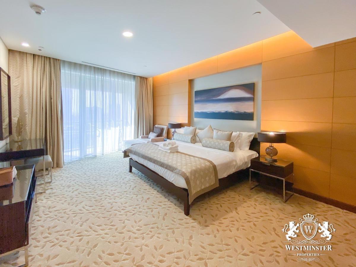Three-Bedroom Full Fountain Burj Khalifa View