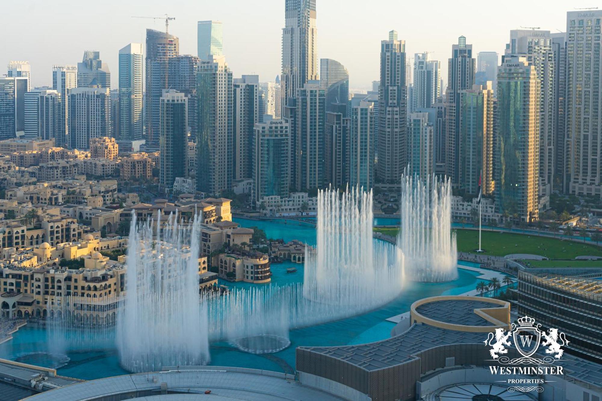 Three-Bedroom Full Fountain Burj Khalifa View